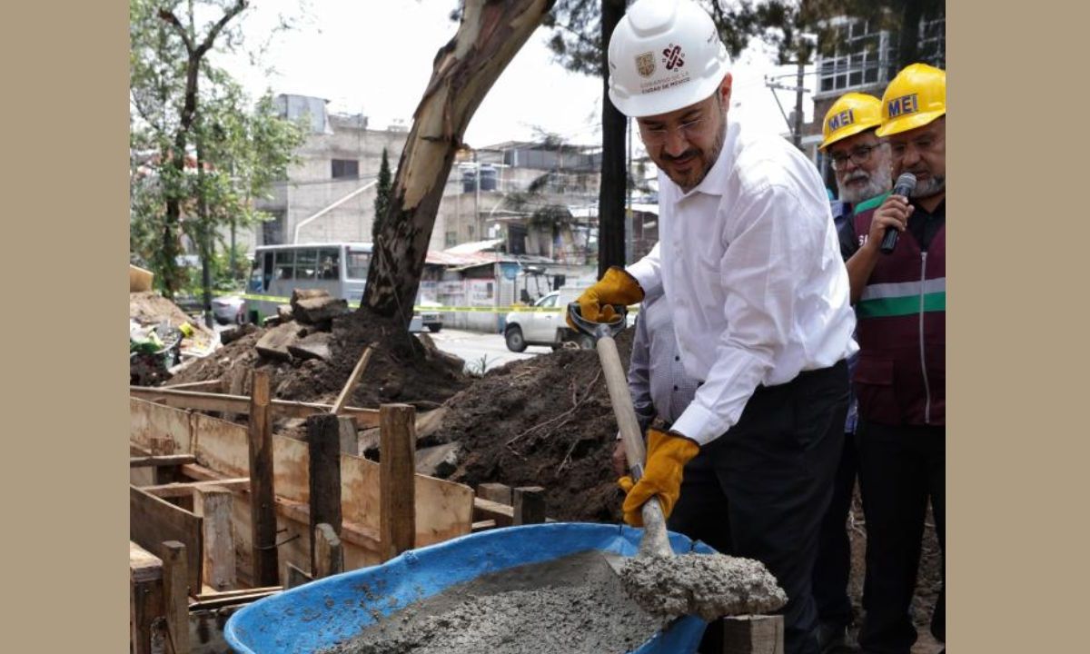 Como parte de la inversión de 2 millones de pesos, se rehabilitará el parque de la colonia y se colocarán juegos para las niñas y niños: Martí Batres