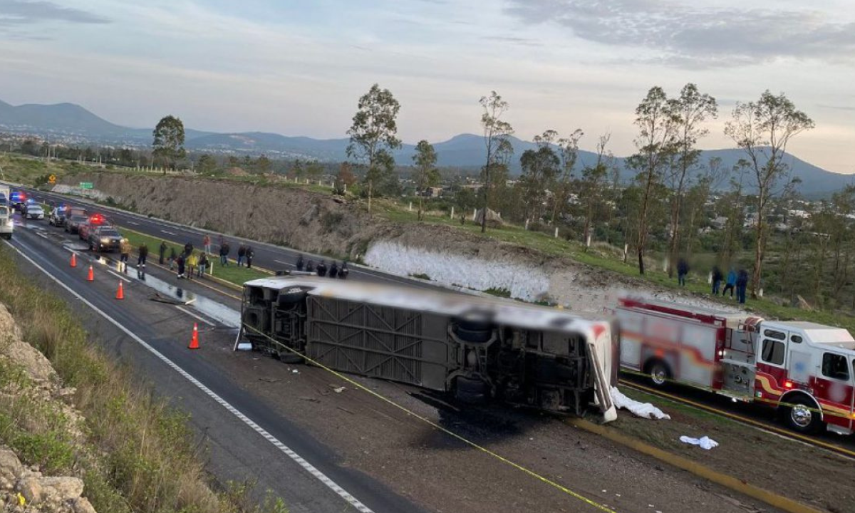 accidente en la carretera Los Reyes-Zacatepec