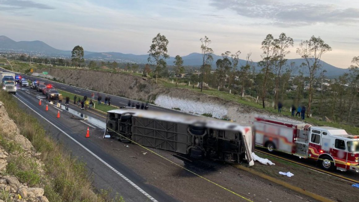 accidente en la carretera Los Reyes-Zacatepec