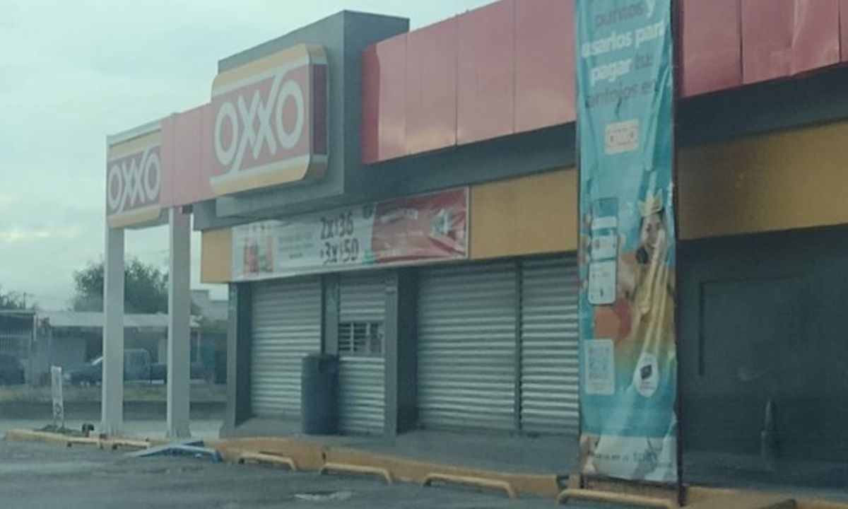 Oxxo cierra tiendas y gasolineras en Nuevo Laredo por violencia