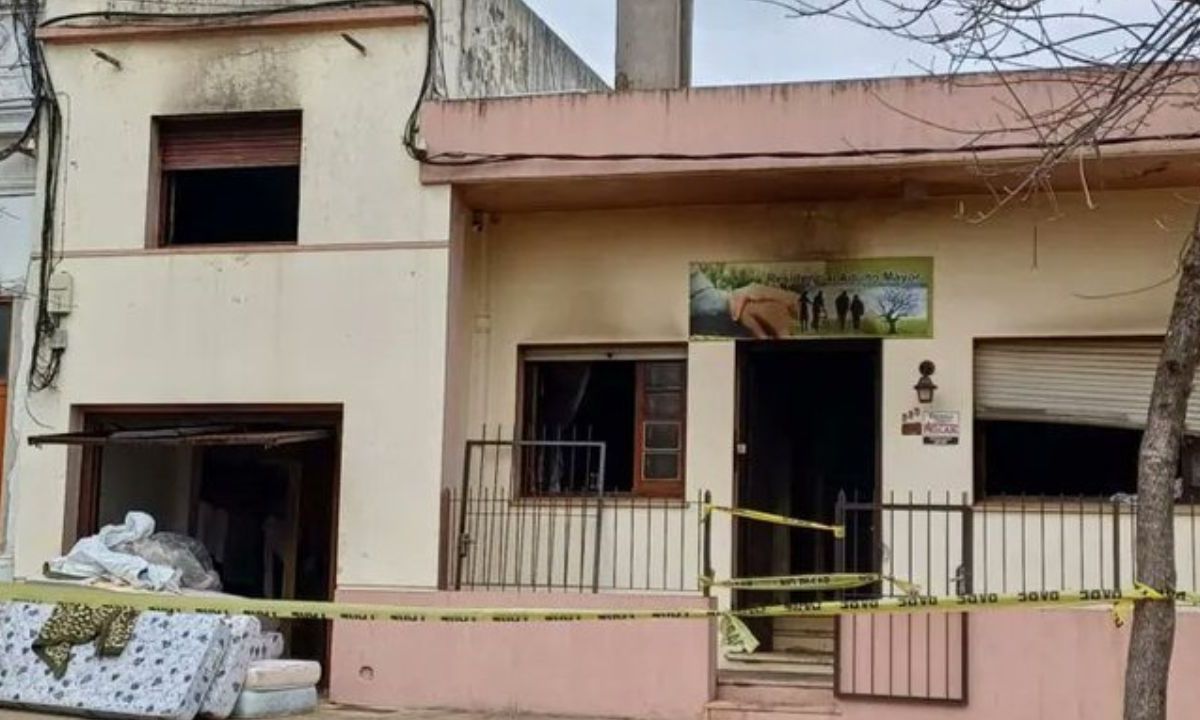 10 personas murieron en un incendio en un asilo para adultos mayores en Uruguay