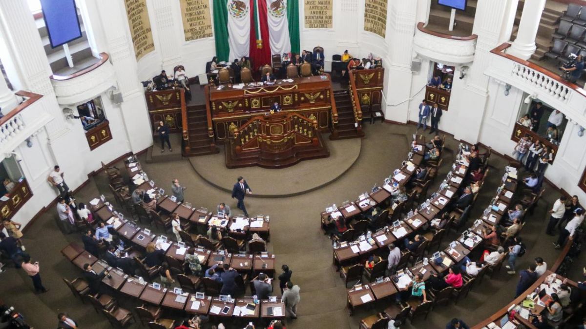 El Congreso de la Ciudad de México recibió de parte del jefe de Gobierno, Martí Batres, cuatro iniciativas