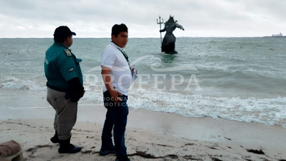 Inspectores de la Procuraduría Federal de Protección al Ambiente (Profepa) clausuraron temporalmente la estatua de Poseidón