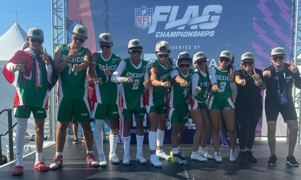 Con un marcador favorable de 21-12, el equipo mexicano categoría Sub-14 se proclamó este fin de semana en el NFL Flag Championship