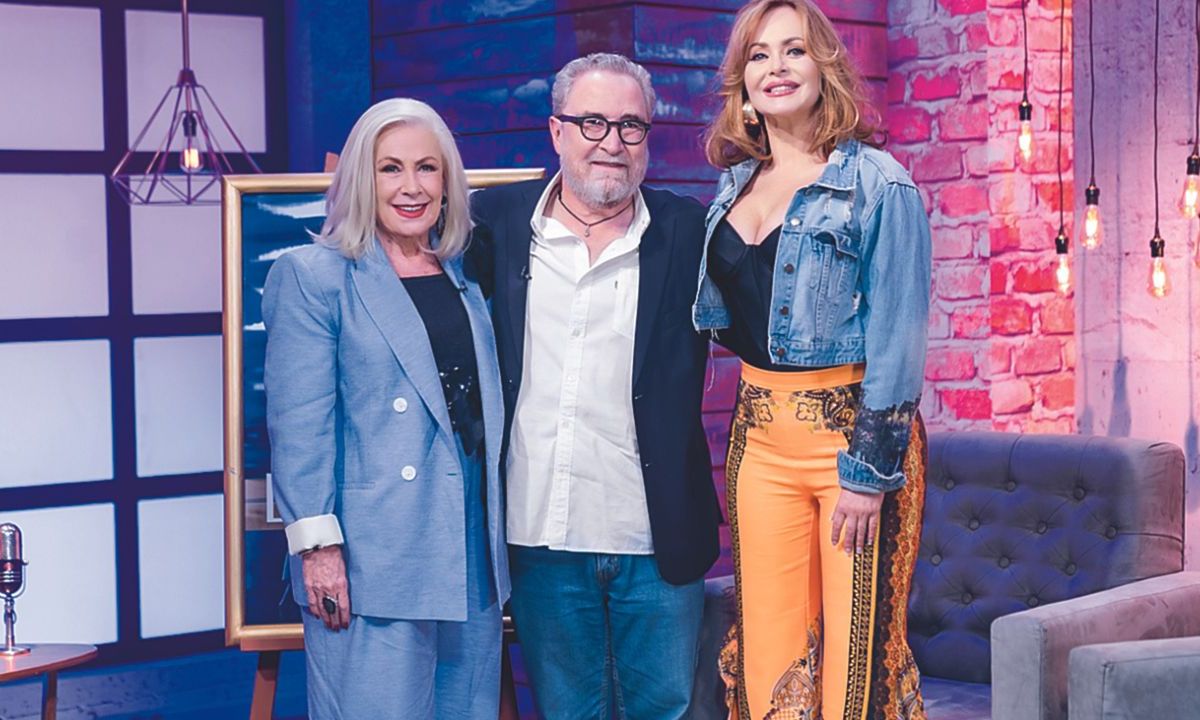 Hoy se estrena en el canal tlnovelas el programa Confesiones con Aurora Valle que en esta ocasión presenta en el Reencuentro de Telenovelas a La Intrusa