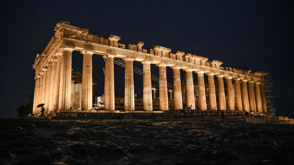 La Acrópolis de Atenas, Grecia, uno de los monumentos antiguos más visitados del mundo, empezó a ofrecer visitas privadas a 5 mil euros