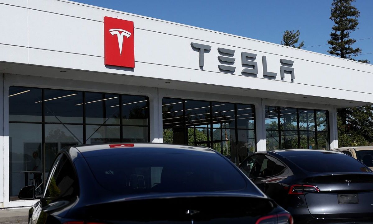 El fabricante de automóviles estadounidense Tesla entregó casi 444 mil vehículos en todo el mundo en el segundo trimestre de 2024