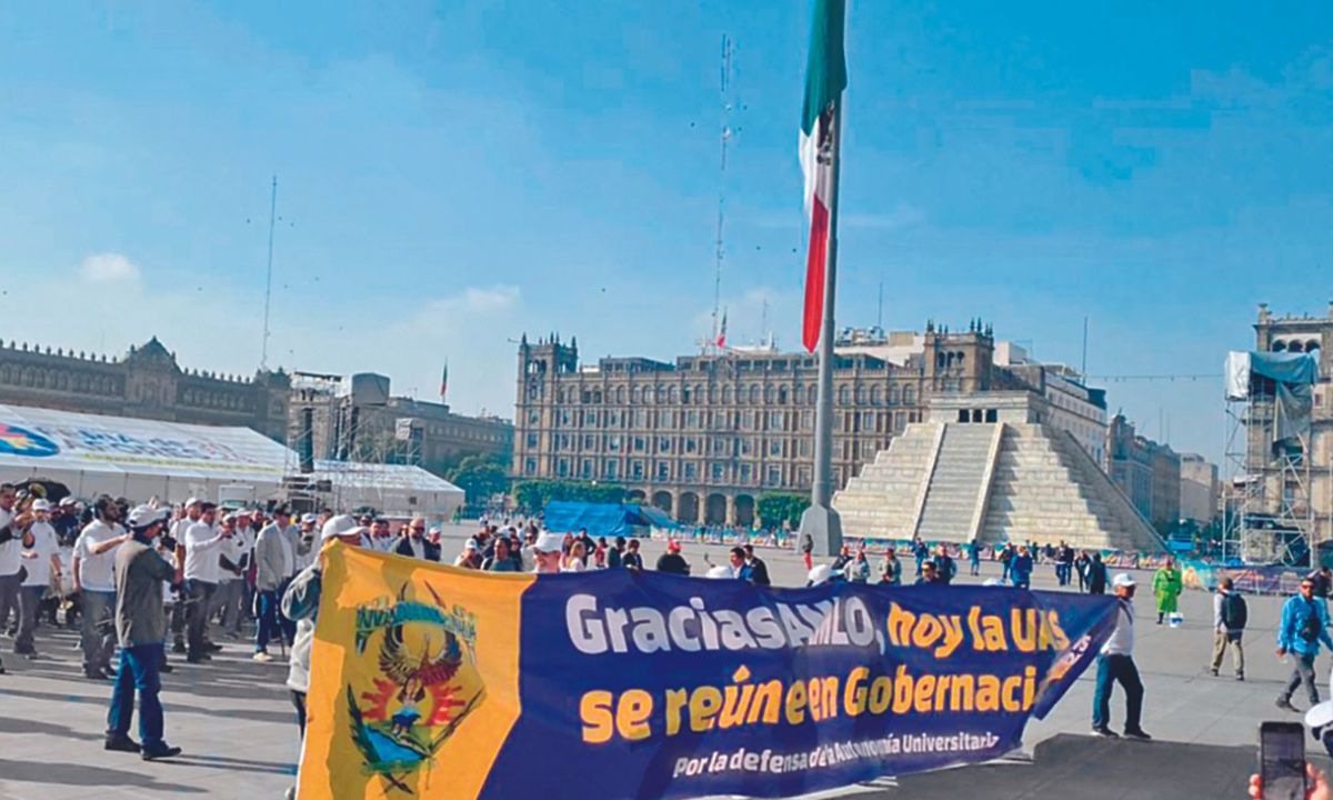 QUEJA. Los estudiantes acusan al gobernador sinaloense, Rubén Rocha Moya, de querer violentar su autonomía