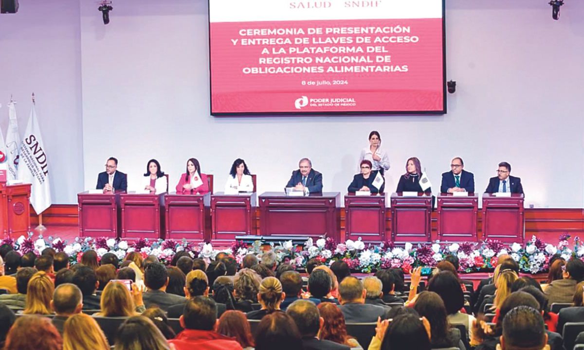 CEREMONIA. Ayer el DIF mexiquense entregó el acceso a la plataforma al Poder Judicial.