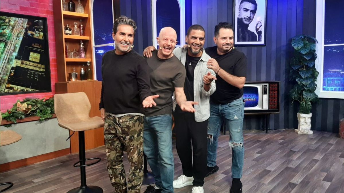 El panel de conductores de Miembros al Aire está integrado por Raúl Araiza, Paul Stanley, José Eduardo Derbez y Jean Duverger. A ellos ahora se suma Facundo.