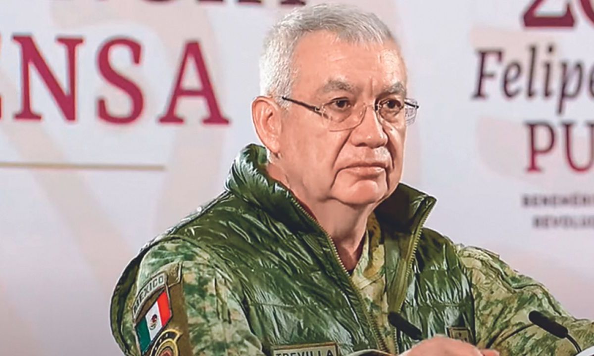 LA MAÑANERA. El jefe del Estado Mayor Conjunto de la Sedena, general Ricardo Trevilla Trejo, se presentó por primera vez.