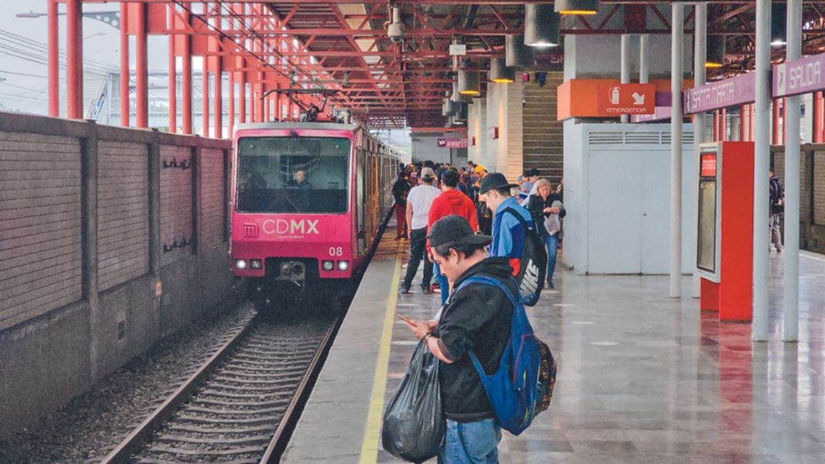 Costos. El mandatario capitalino subrayó que la tarifa del Metro es de las más accesibles a nivel internacional al mantener un monto de 5 pesos.