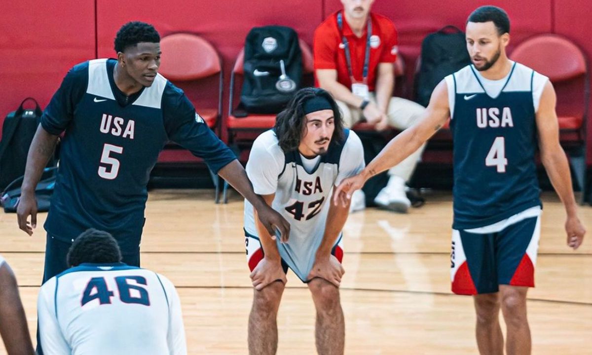 Jaime Jáquez Jr fue visto ya en su papel como integrante del equipo de prácticas que definió la NBA para ayudar en la preparación del Dream Team