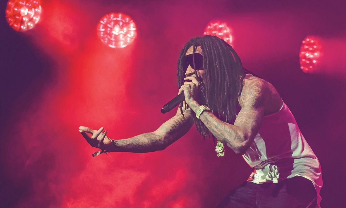 El rapero estadounidense, Wiz Khalifa, fue acusado de posesión ilegal de drogas después de actuar en un festival en la costa de Rumania