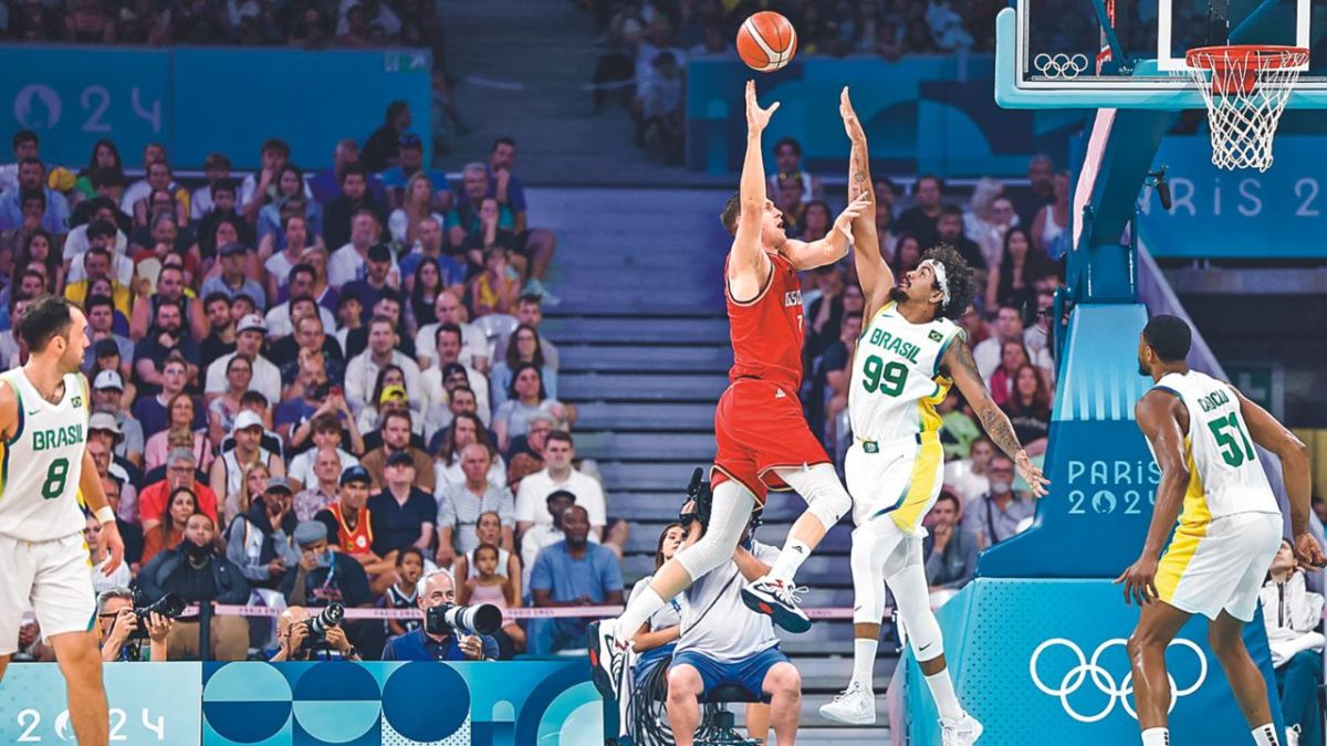 En el grupo B Francia batió 94-90 a Japón en la prórroga y Alemania 86-73 a Brasil, por lo que ambas sellaron su pase a octavos