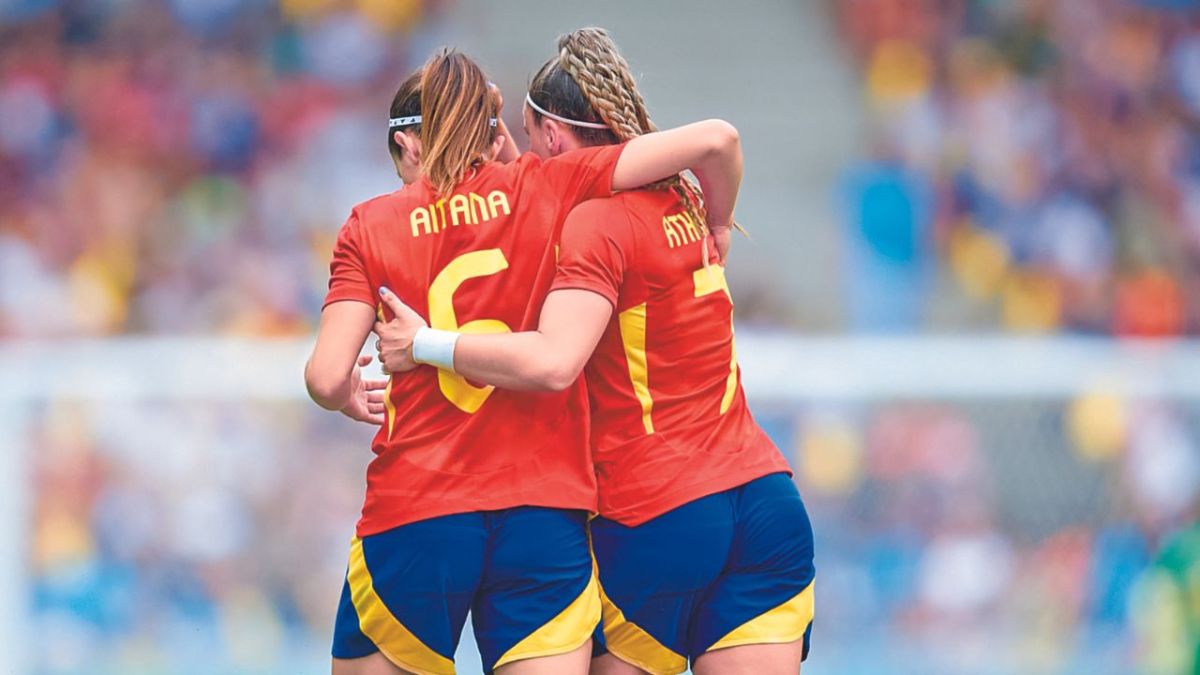 España tuvo un positivo debut en el torneo olímpico del futbol femenino, tras vencer 2-1 al equipo de Japón y con ello sumó sus primeros puntos dentro del grupo C