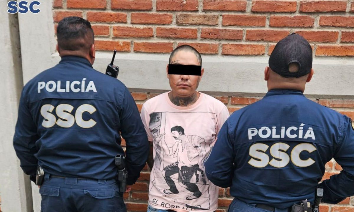 Atrapado. El hombre de 30 años fue detenido durante un operativo de seguridad en la alcaldía Iztapalapa.