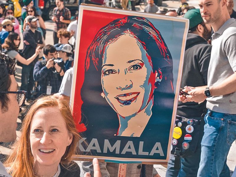 Kamala revitaliza campaña y lidera carrera demócrata