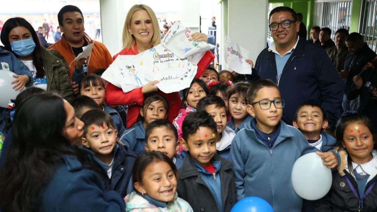 APOYO. El Gobierno de Romina Contreras ha entregado más de 12 mil becas para todos los niveles educativos.