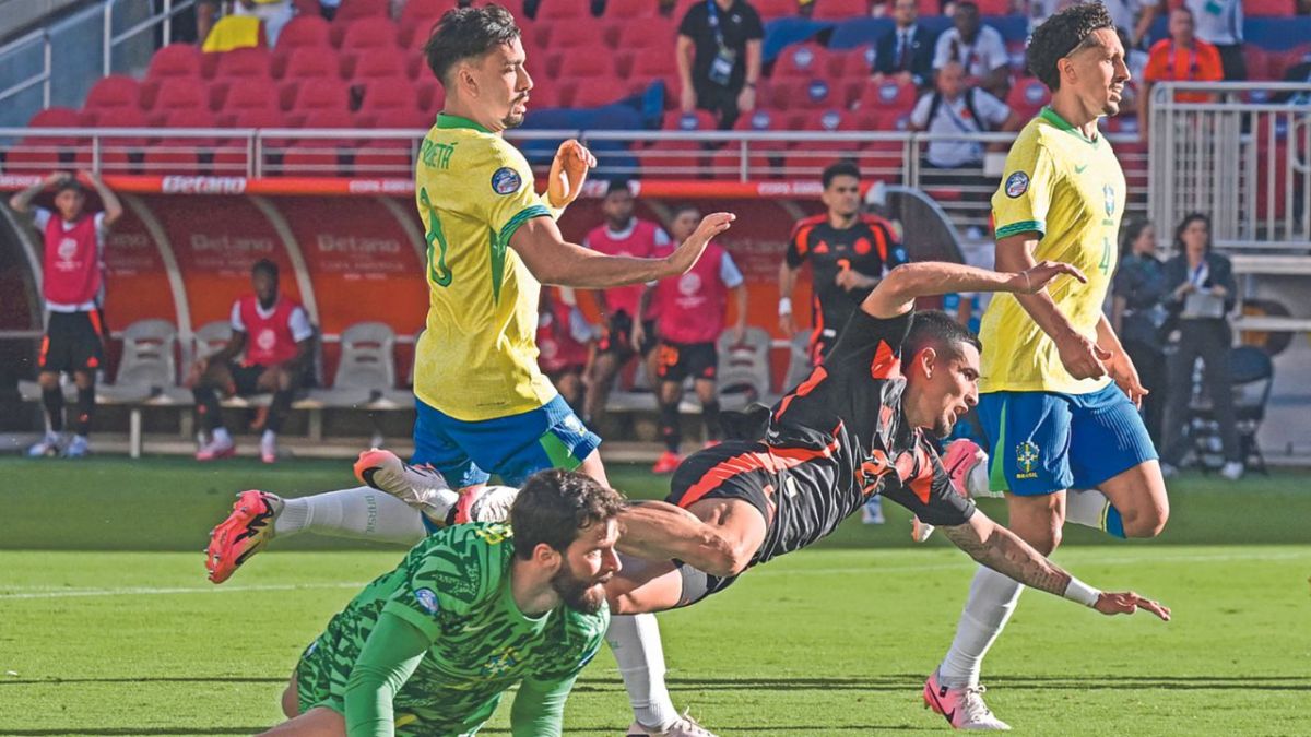 La Copa América concluyó su ronda inicial con la definición de los últimos partidos de cuartos de final que se jugarán el sábado 6 de julio