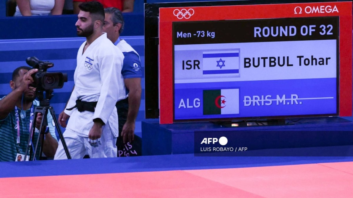 El judoca argelino Messaoud Redouane Dris fue descalificado tras haber superado el peso requerido para su competencia