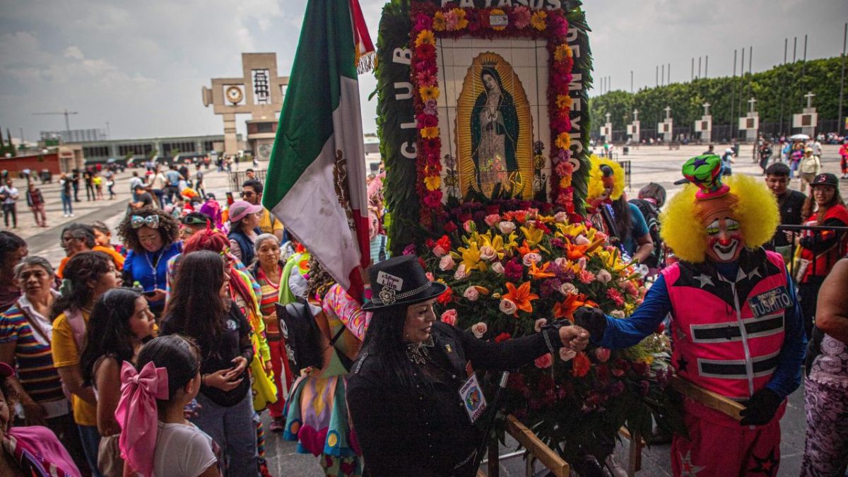 Este miércoles 31 de julio se realizó la Peregrinación Anual de Payasos a la Basílica de Guadalupe, en el marco del XVL aniversario del Club de payasos Mexicanos del Circo