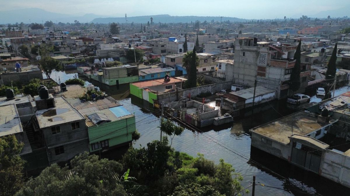 Inundaciones en Chalco, por problema estructural: AMLO