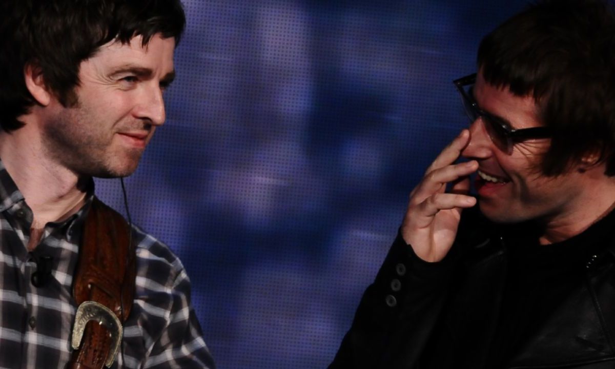 Liam y Noel Gallagher anuncian reunión en redes sociales