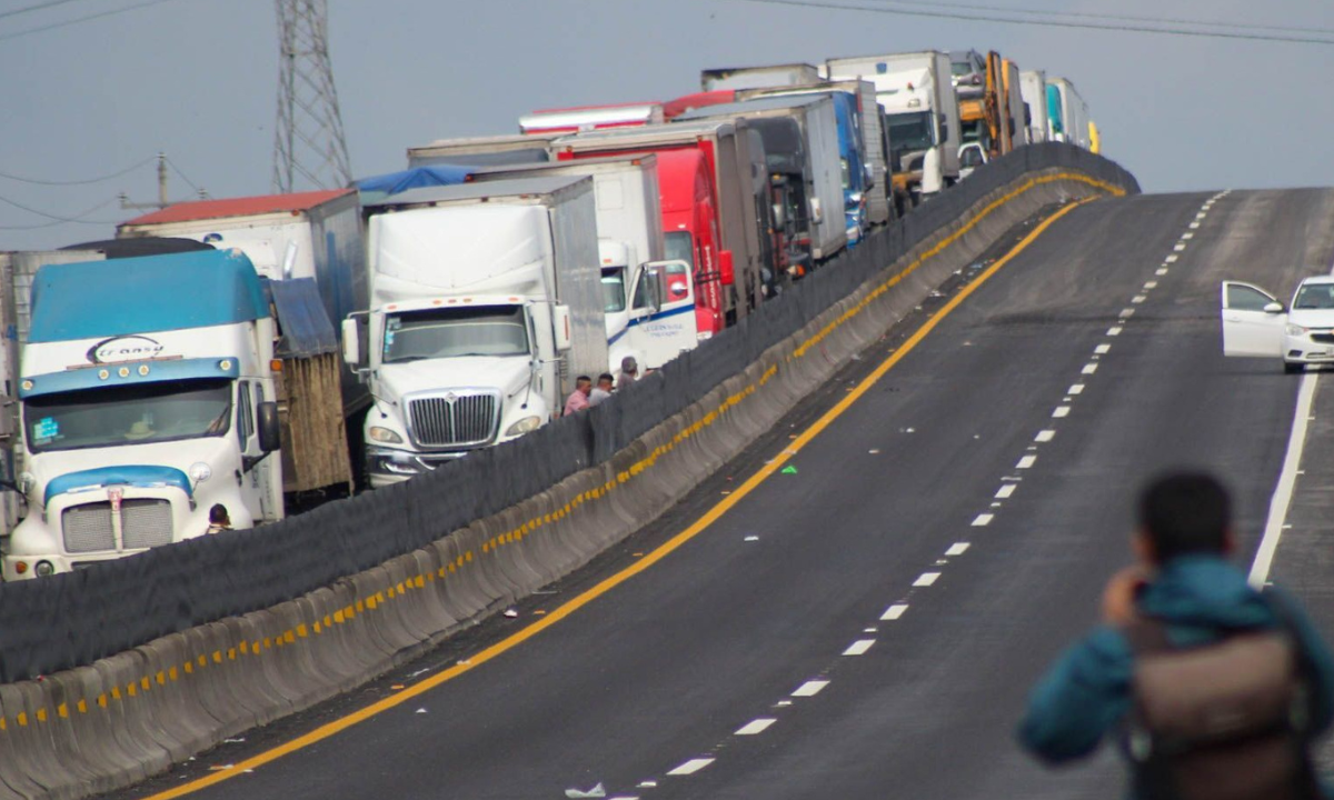 bloqueo en la autopista México-Puebla