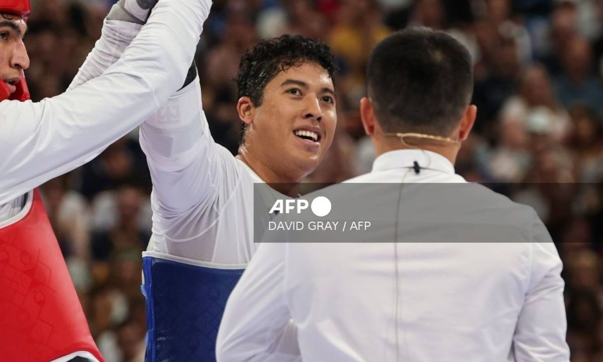 Carlos Sansores ganó el repechaje en la categoría +80kg en Taekwondo y ahora buscará la medalla de bronce en París 2024.