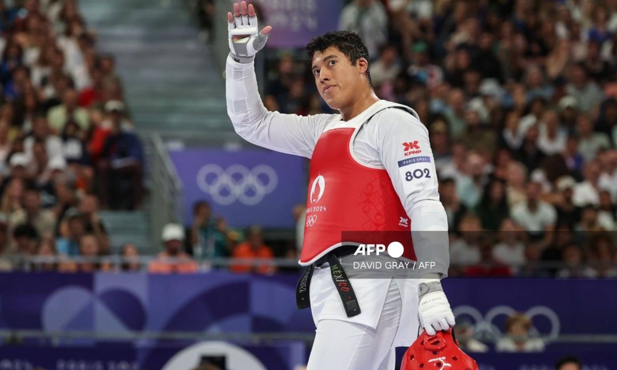 El mexicano Carlos Sansores cayó este sábado en cuartos de final de Taekwondo, pero tiene posibilidad de ir por la medalla de bronce