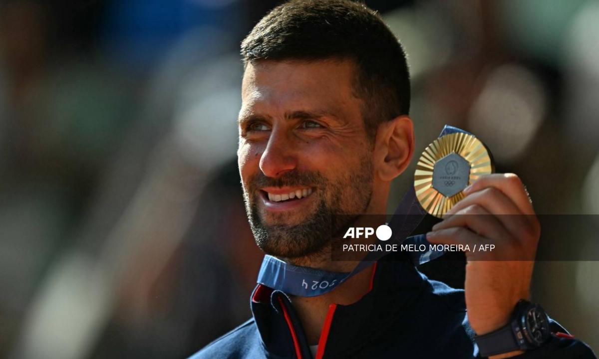 El serbio Novak Djokovic conquistó por primera vez en su carrera la medalla de oro del tenis olímpico, al vencer al español Carlos Alcaraz