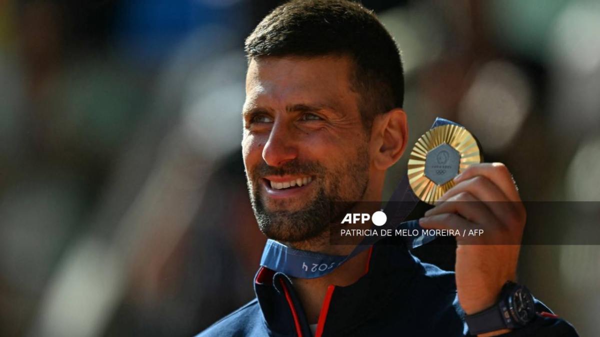 El serbio Novak Djokovic conquistó por primera vez en su carrera la medalla de oro del tenis olímpico, al vencer al español Carlos Alcaraz