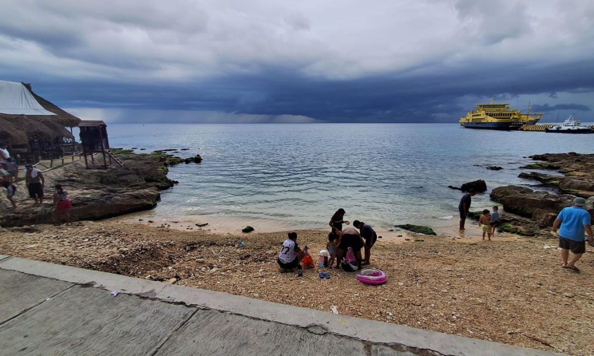 CONCESIONES. Denuncian que ya sólo hay 2 arenales públicos en la isla.  