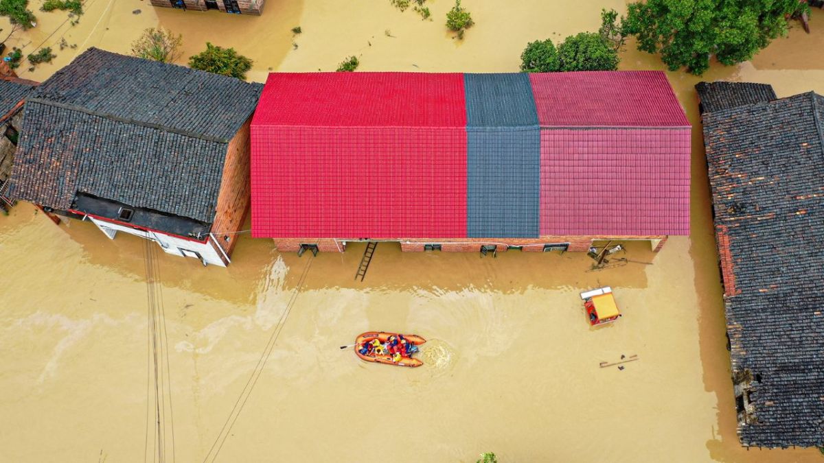 ZONA DE EMERGENCIA. Las lluvias torrenciales y las olas de calor extremo en el país asiático subrayan la gravedad de los efectos del cambio climático.