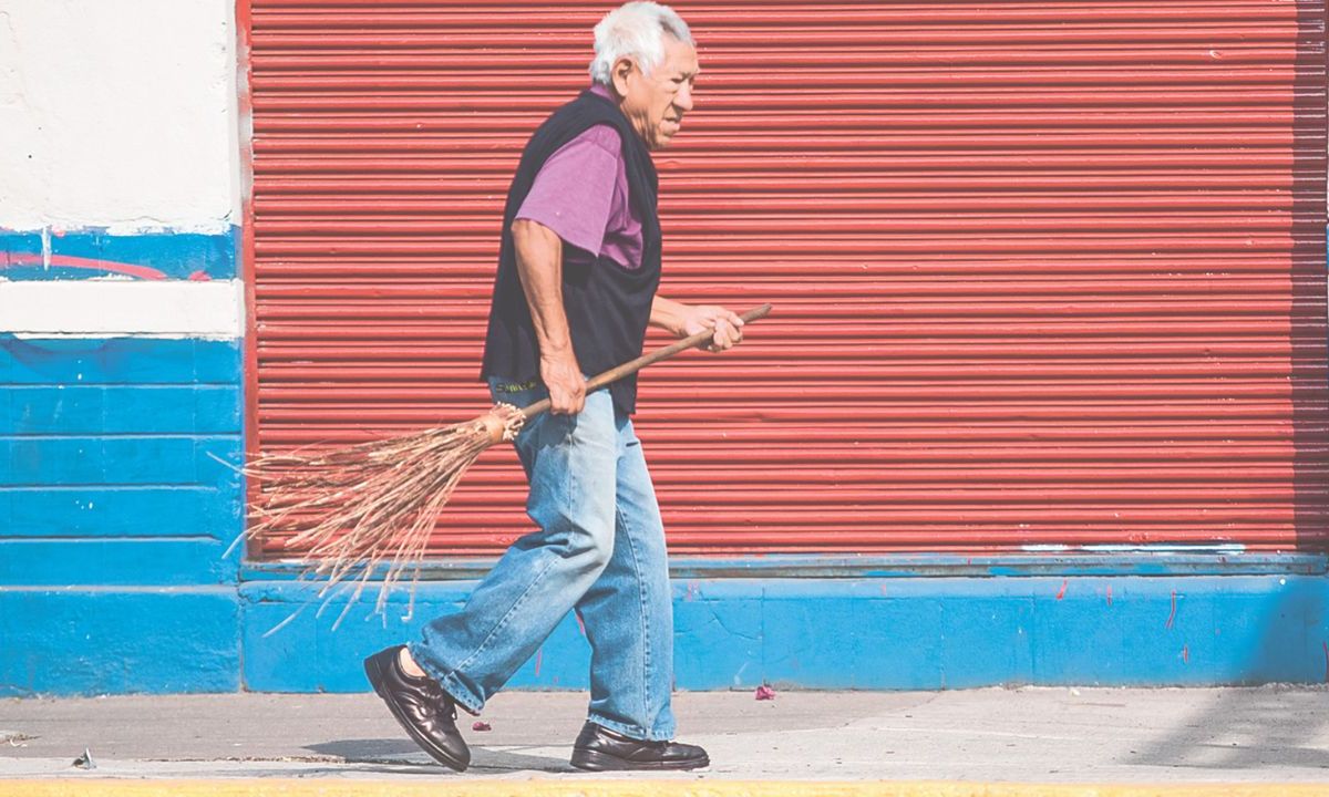 PROBLEMA. La falta de especialistas que atiendan a personas de la tercera edad en México, se agrava con el crecimiento de este sector.