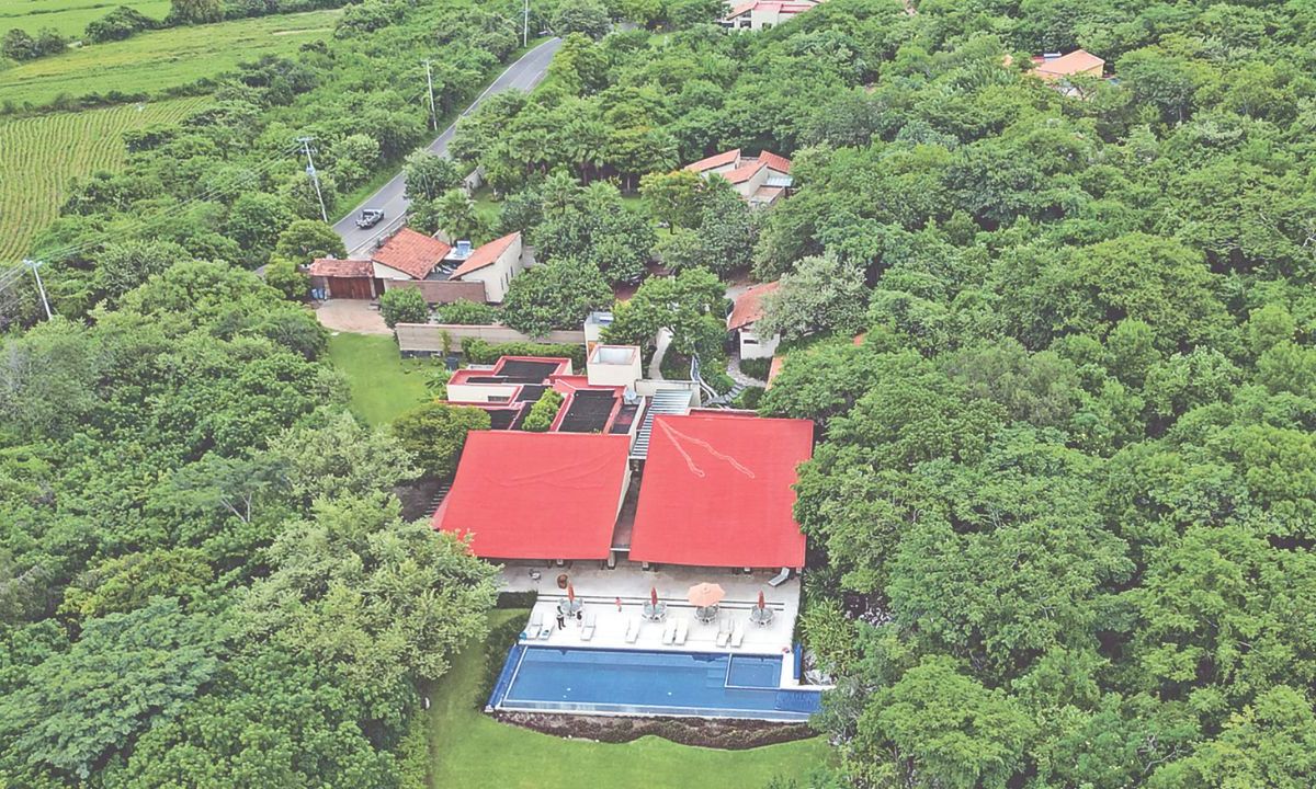 LA GUANCHA. En este espacio, los adultos mayores se hacen compañía, juegan dominó, ven películas o nadan. Algunos, incluso, apoyan a la comunidad dando clases de inglés, por ejemplo.  