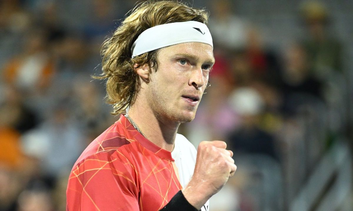 Tras definir el encuentro en poco más de una hora y 18 minutos, el ruso Andrey Rublev ingresó a la final del Abierto de Montreal con un triunfo ante el italiano Matteo Arnaldi