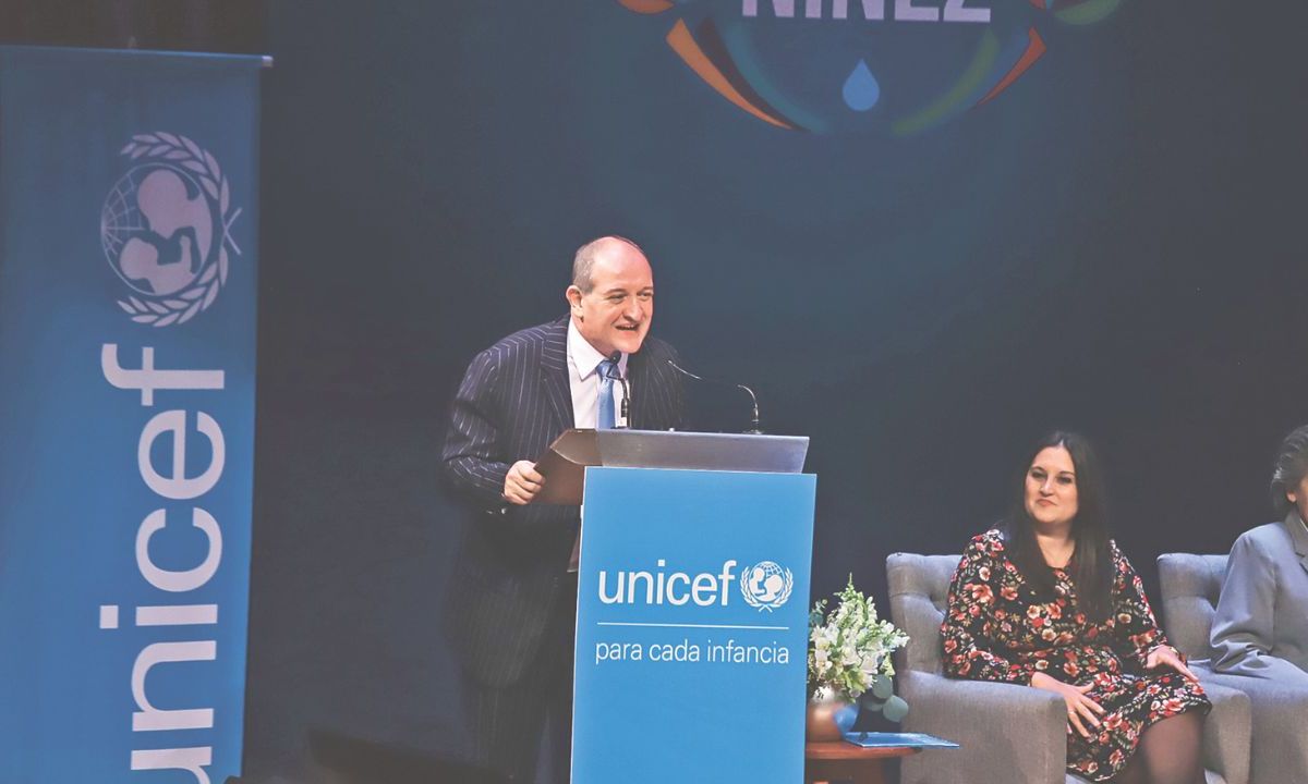 Testimonio. Fernando Carrera, representante de la Unicef, destacó la importancia de invertir en la niñez para que las sociedades prosperen.