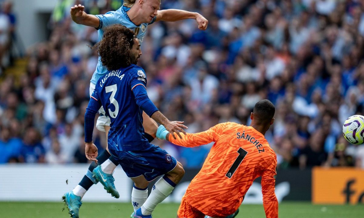 El Manchester City comenzó la defensa de su título en Premier League con una victoria de 0-2 ante el Chelsea