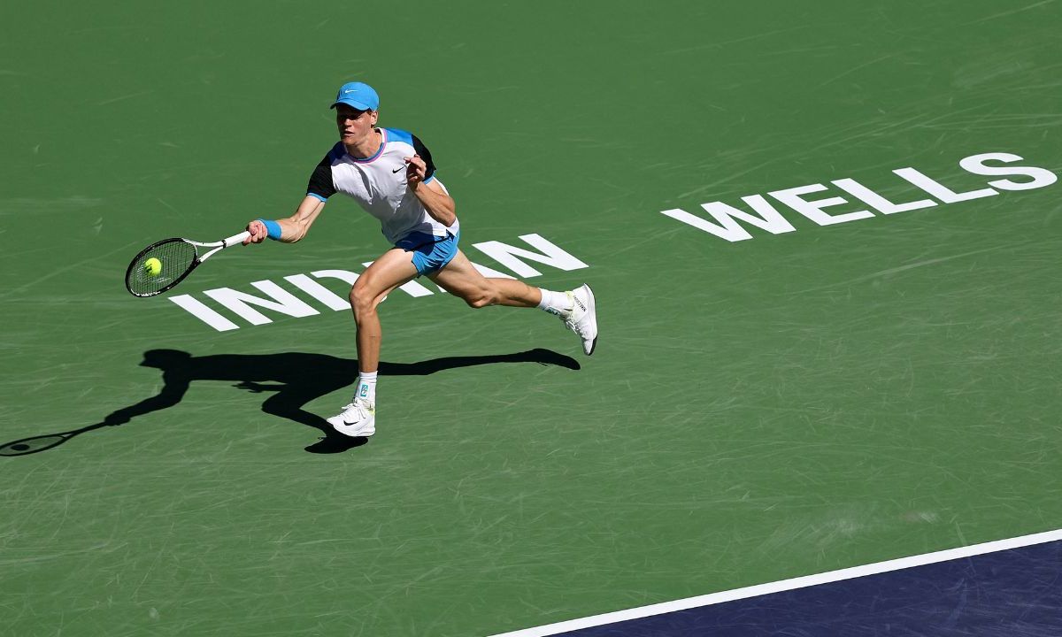 Sinner llegó en Indian Wells hasta semifinales y allí fue derrotado por su amigo español Carlos Alcaraz (1-6, 6-3, 6-2). Había sumado en el torneo estadounidense 400 puntos ATP, que le serán restados.