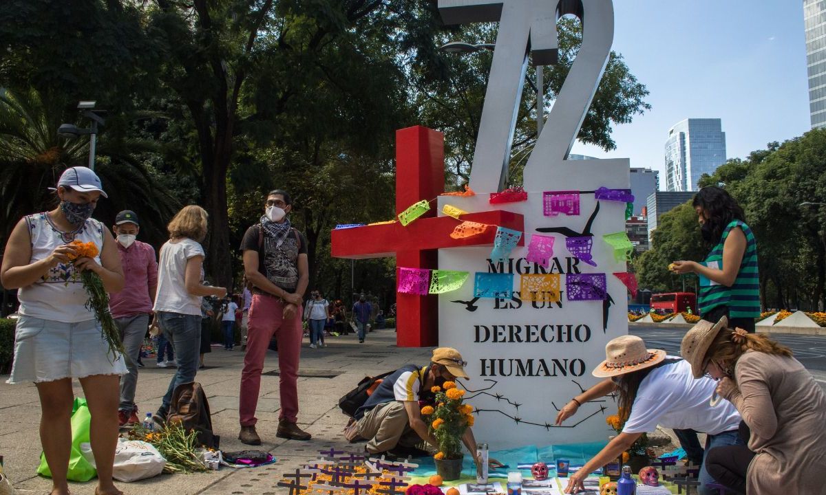 Justicia. En la Ciudad de México se encuentra el Antimonumento 72, dedicado a los migrantes asesinados por supuestos polleros en San Fernando, Tamaulipas.