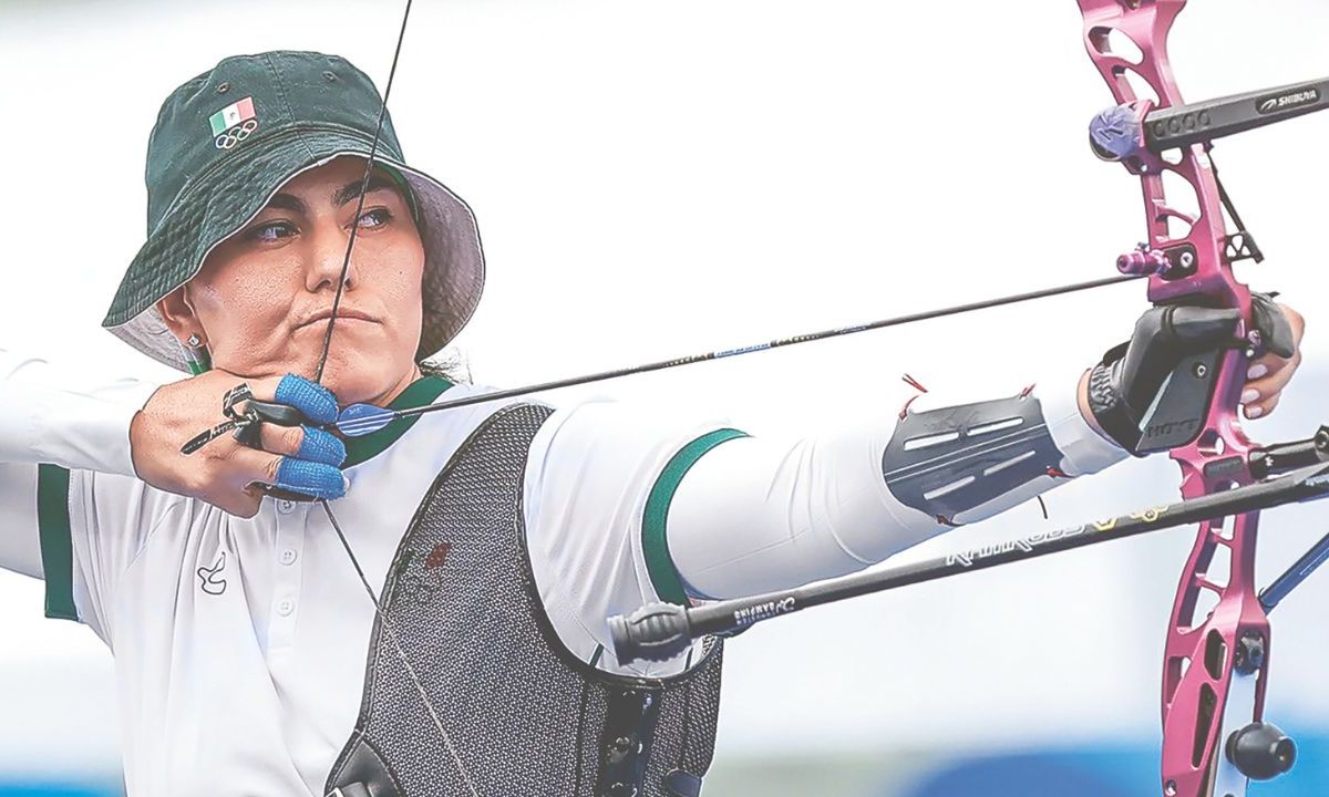 Alejandra Valencia cuenta con dos medallas en Juegos Olímpicos producto de los bronces logrados en Tokio 2020 en la prueba mixta y el también tercer sitio en París 2024 en equipos femeninos