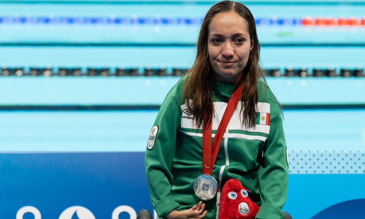 La mexicana Haideé Aceves volvió a ganar medalla de plata para México en la para natación, en los Juegos Paralímpicos de París 2024.