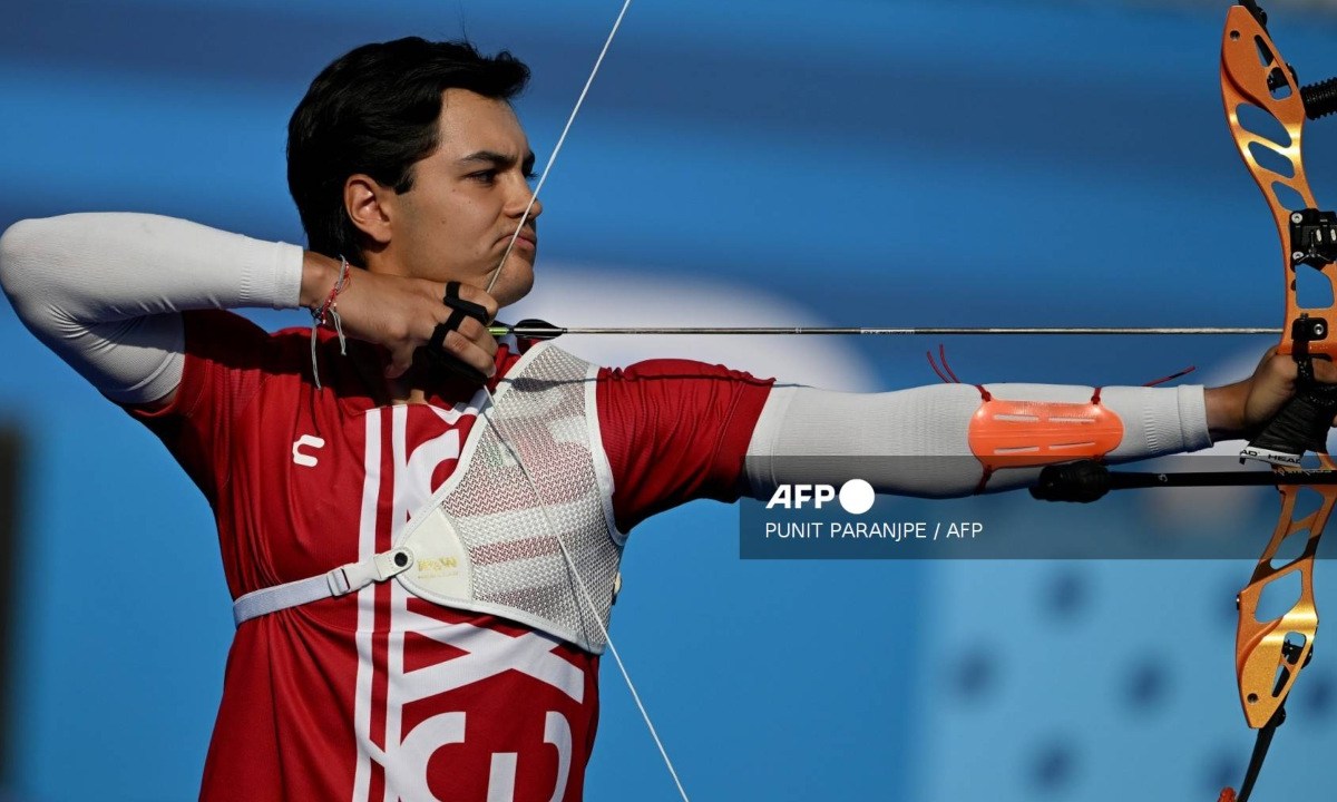 El mexicano Matías Grande avanzó a la siguiente ronda en las eliminatorias de Tiro con Arco individual, en los Juegos Olímpicos de París 2024.