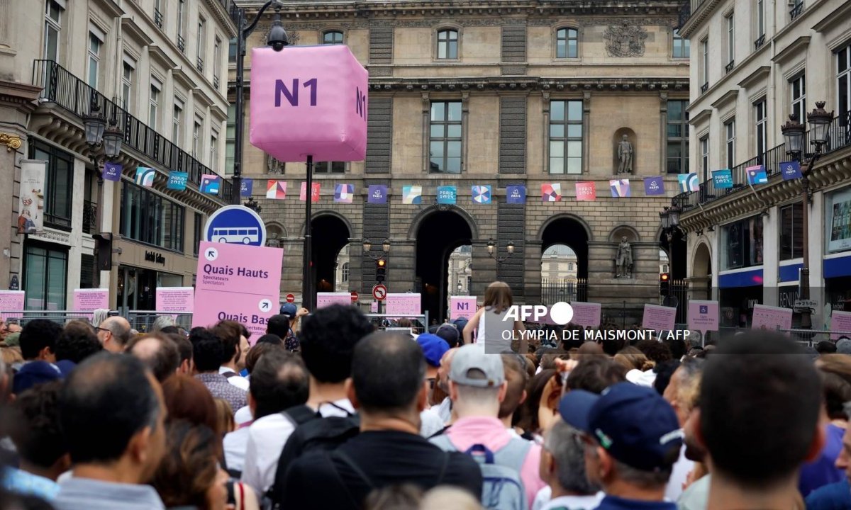 "Huyeron" de París temiendo que los Juegos Olímpicos sumieran la capital en el caos, pero muchos parisinos regresan para sumarse a la fiesta.