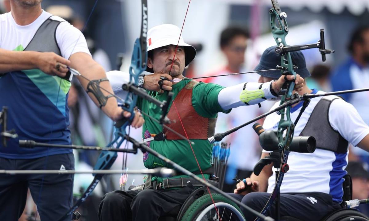 El mexicano Samuel Molina hizo su debut este jueves en los Juegos Paralímpicos de París 2024 en el para Tiro con Arco.