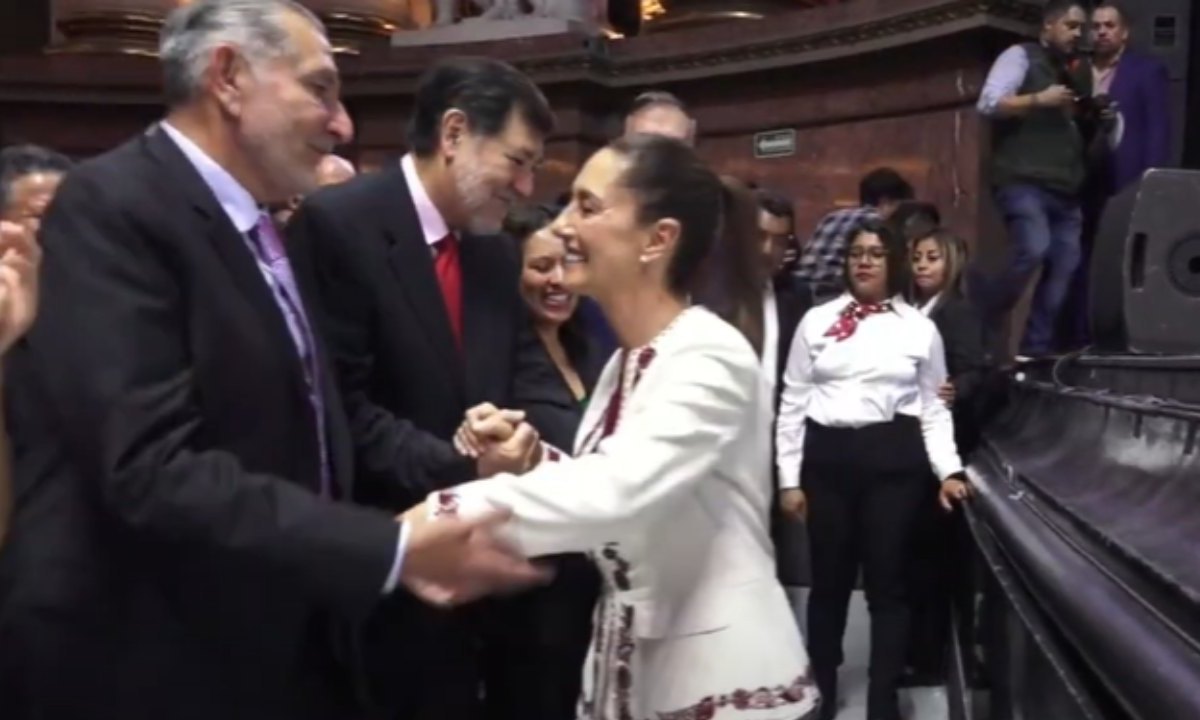 En redes circula un video en el que Claudia Sheinbaum, al parecer, ignoró a Fernández Noroña tras su primer mitin como presidenta electa.