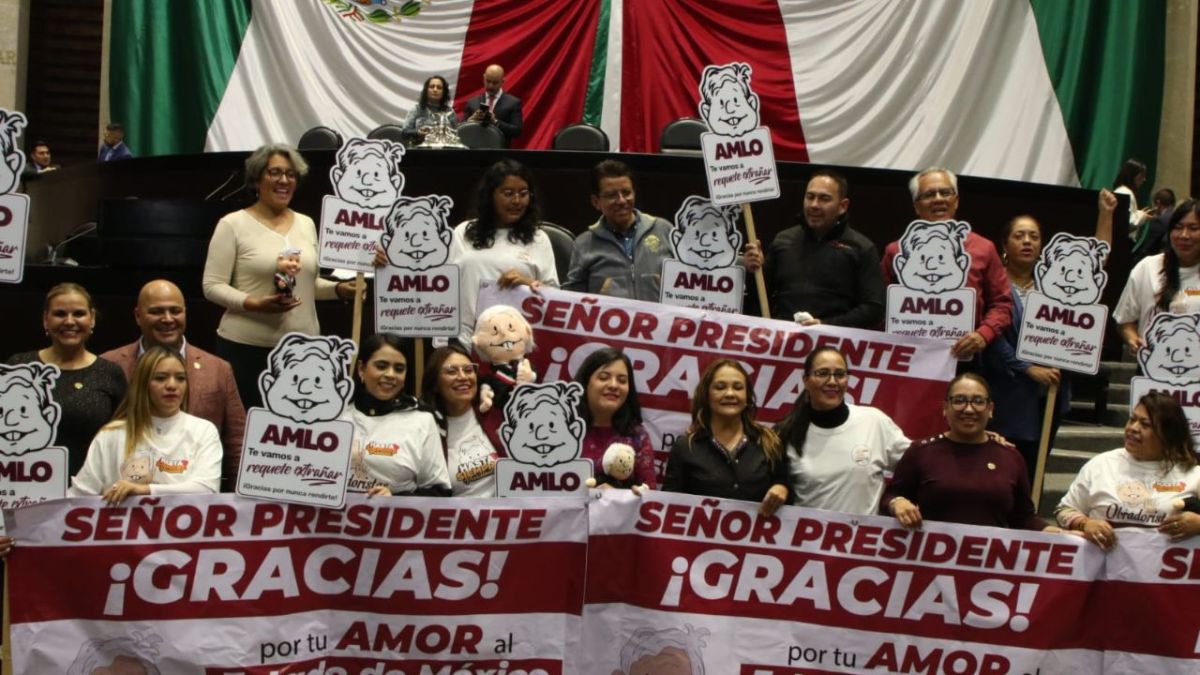 Legisladores oficialistas despiden a AMLO