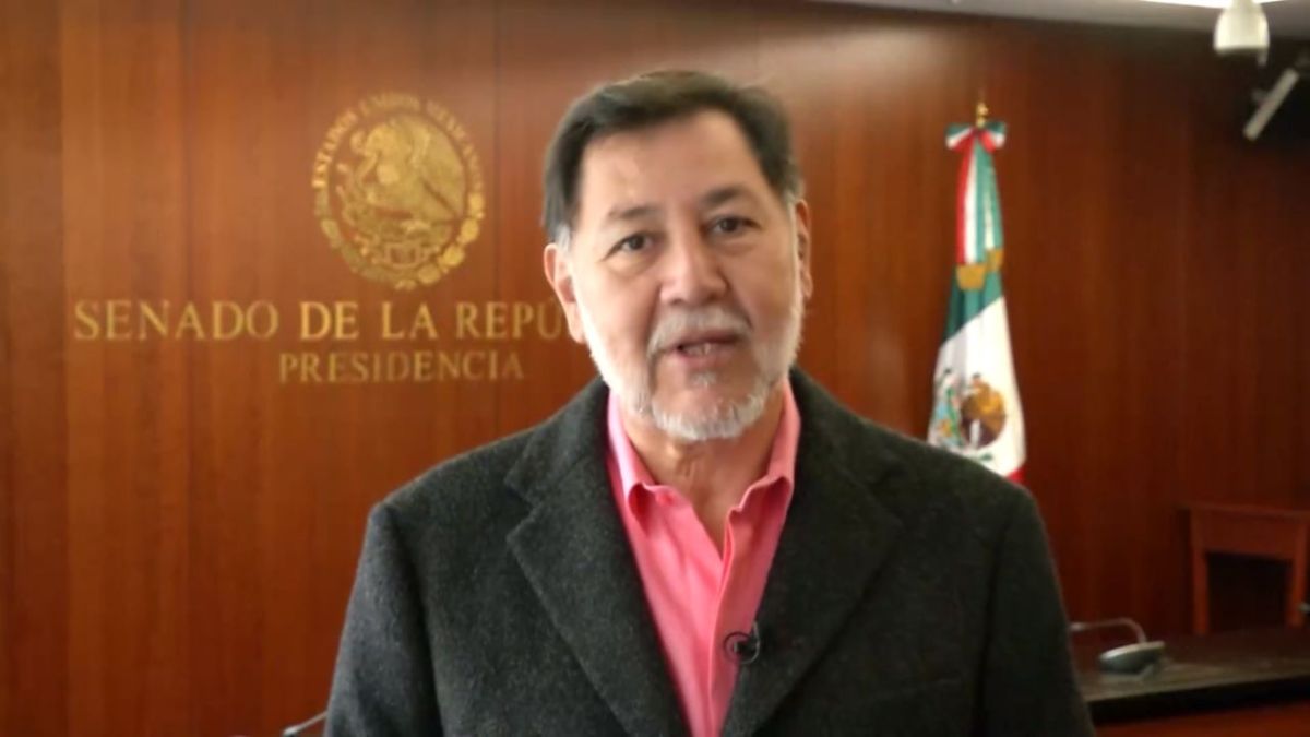 Tunden en redes a Fernández Noroña